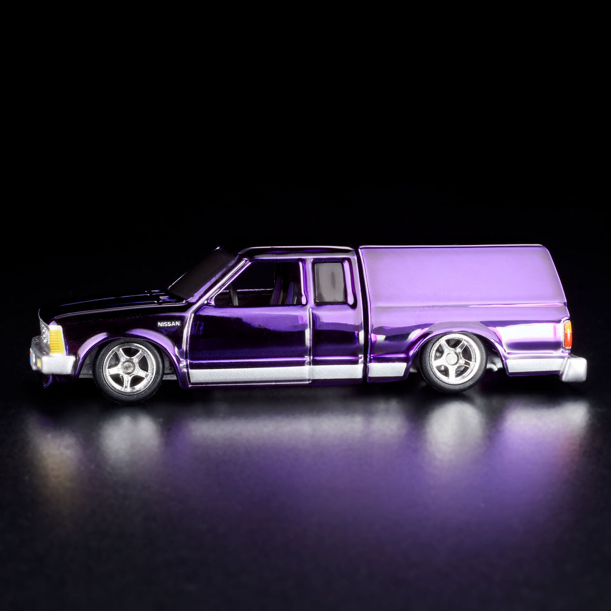 Hot Wheels RLC 1986 Nissan 720 King Cab