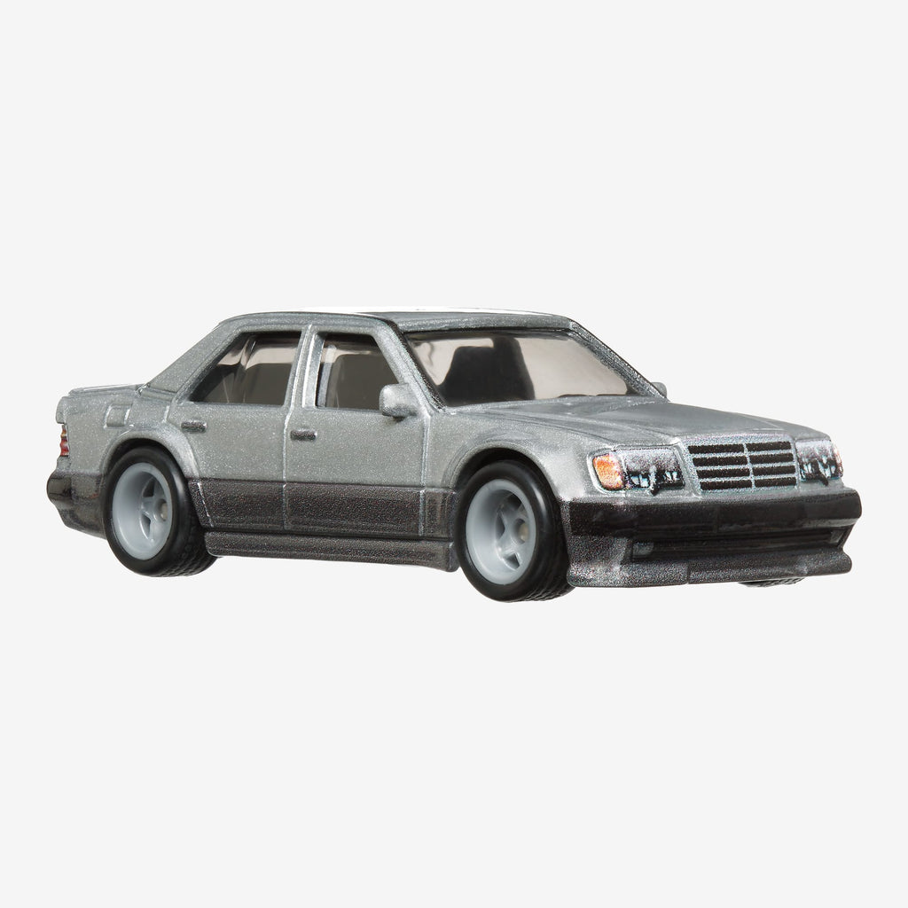 Hot Wheels Premium Car Culture Canyon Warriors – Mercedes-Benz 500E