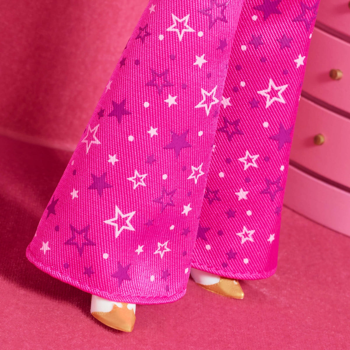 Barbie in Pink Western Outfit – Barbie The Movie