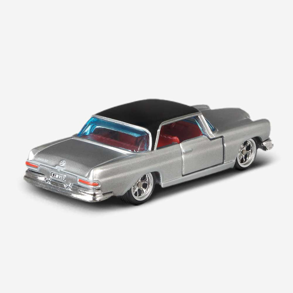 Matchbox ’62 Mercedes-Benz 220 SE Coupe